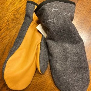 Tough Mitts by Stormy Kromer.